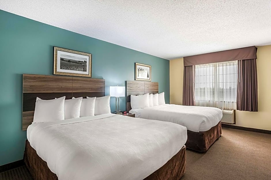 MainStay Suites Cedar Rapids North - Marion