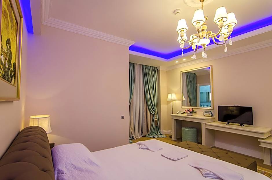Phoenicia Royal Hotel