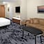Fairfield by Marriott Inn & Suites Winters Davis