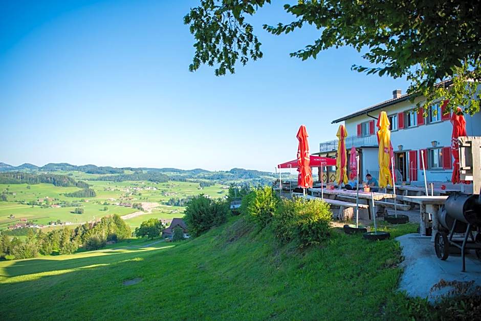 Restaurant und Kaeserei Berghof