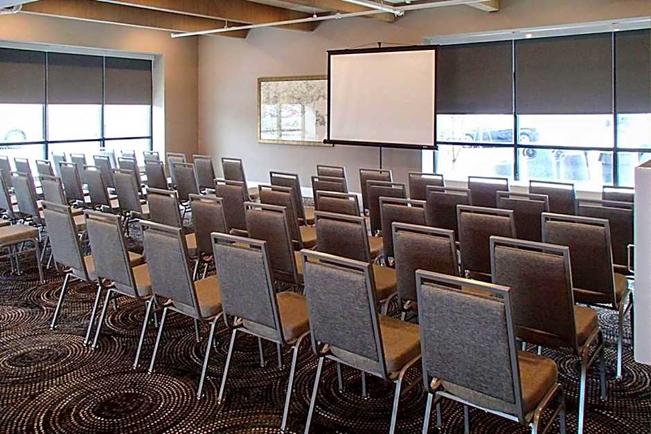 enVision Hotel Boston-Everett