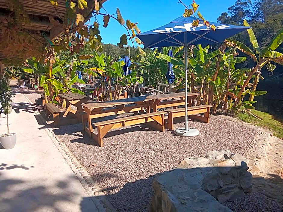 The Riverdeck Accommodation and Backpackers