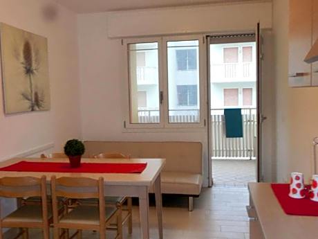 Lovely flat close to the beach-Beahost