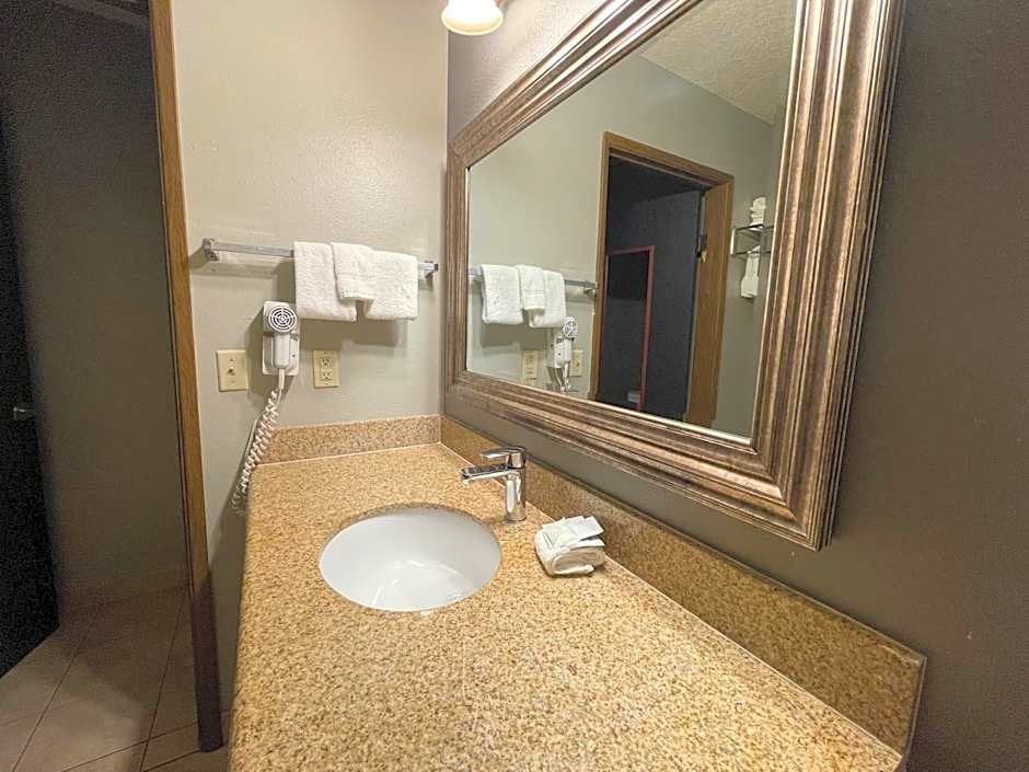 Sunnyside Inn and Suites