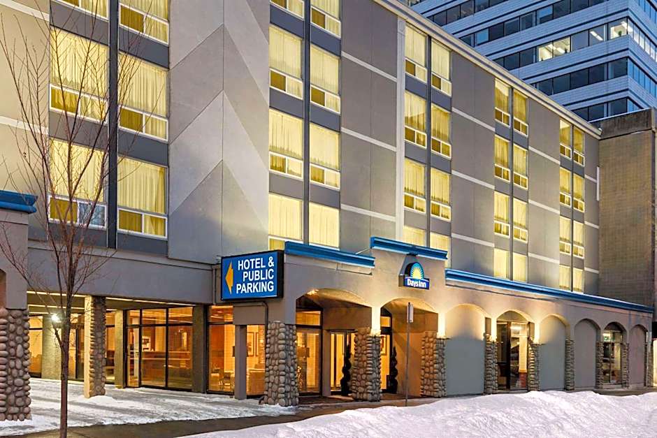 Days Inn by Wyndham Edmonton Downtown