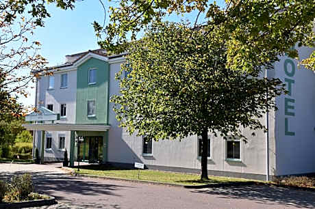 ARC Hotel