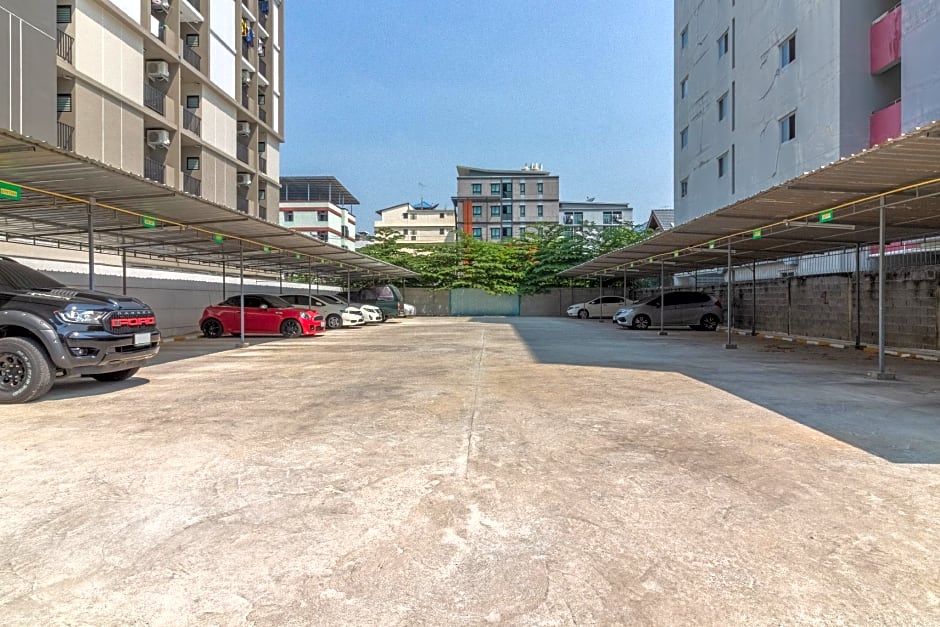 Casa Luxe Hotel and Resident