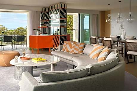 Escape 4 Bedrooms, Larger Apartment, Ocean view, Balcony