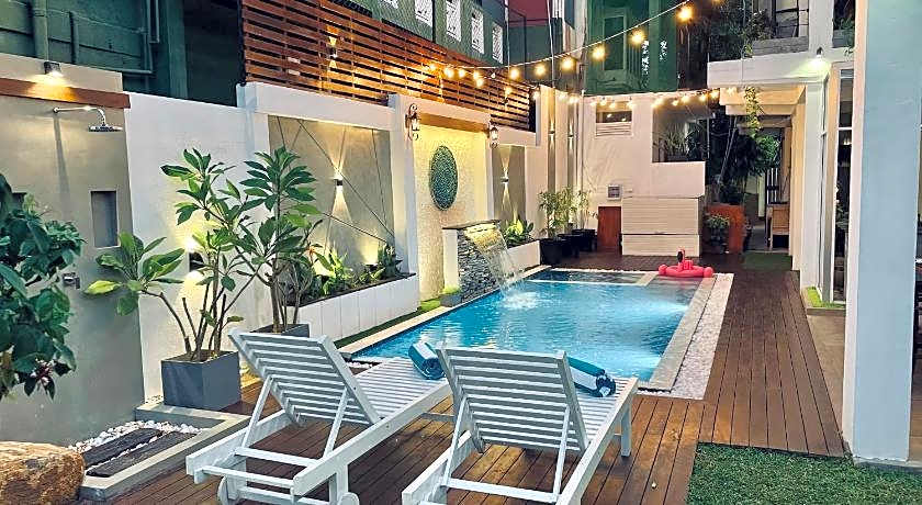 8Plus Motels