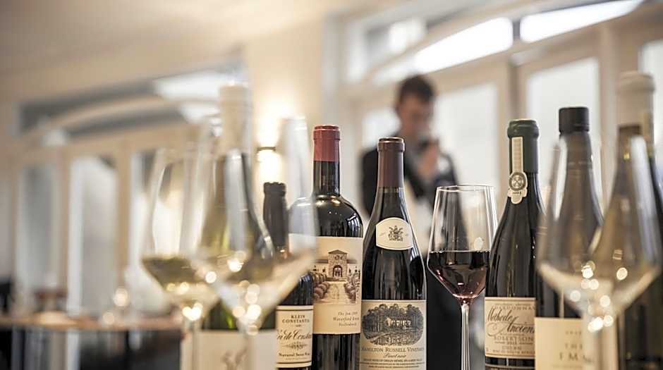 Four Seasons Hotel Westcliff