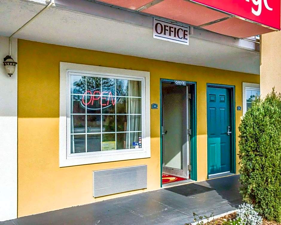 Econo Lodge Monticello