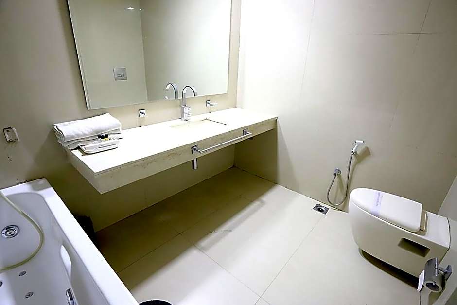 HOTEL BLUE PEARL