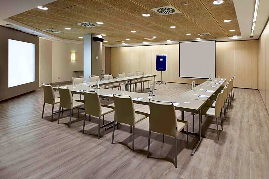 NH Pamplona Iruna Park