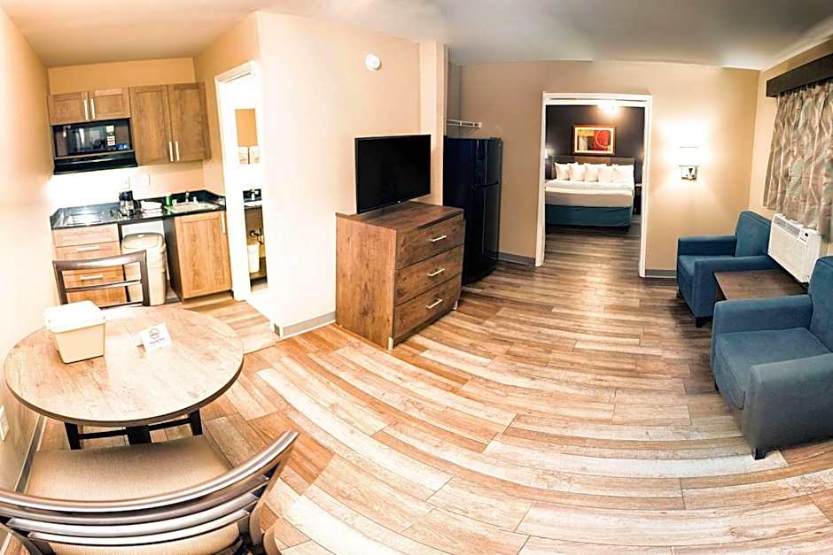 Suburban Studios Charlotte - Ballantyne