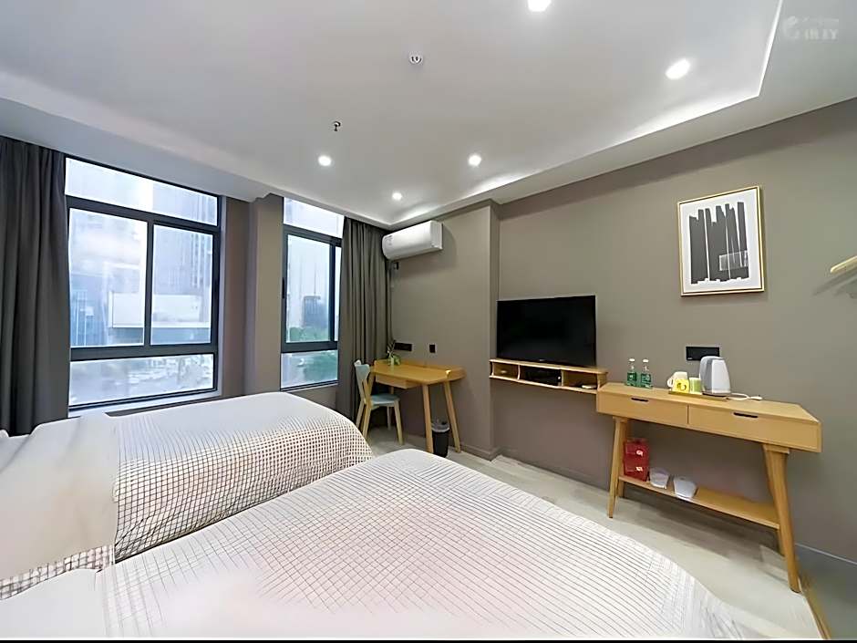 Up And In Guangdong Heyuan Dongcheng West Area Taohuashuimu – Heyuan, IA