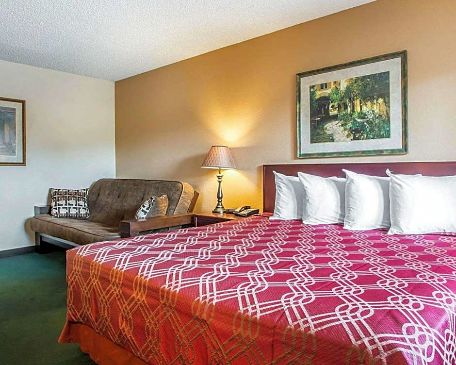 Econo Lodge Springfield I-44