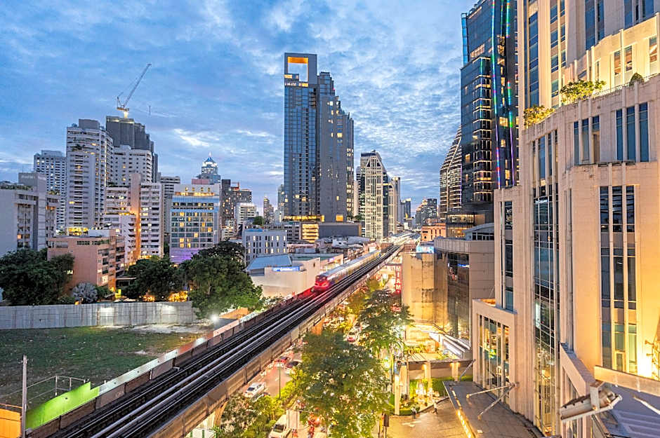 Ruamchitt Plaza Hotel