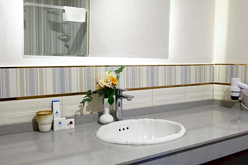 Otantik Hotel & Spa
