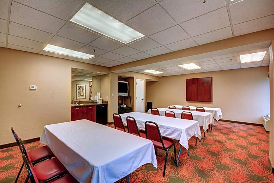 Hampton Inn By Hilton Indianapolis-South