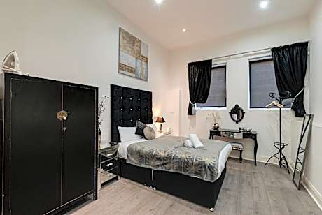 Deluxe Double Studio