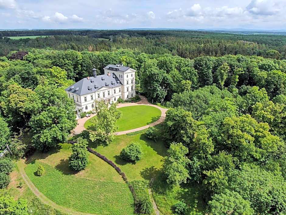 Chateau Mcely