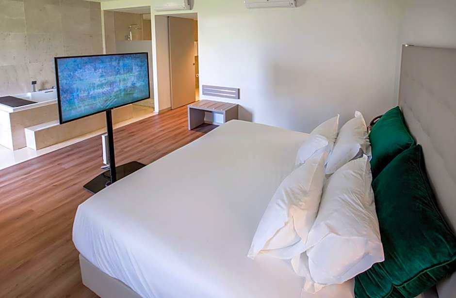 Oporto Airport & Business Hotel