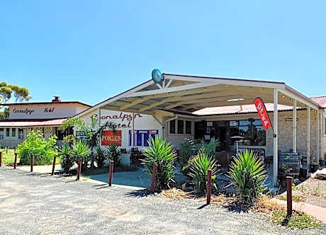Coonalpyn Hotel