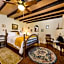 Loba Luna Bed & Breakfast