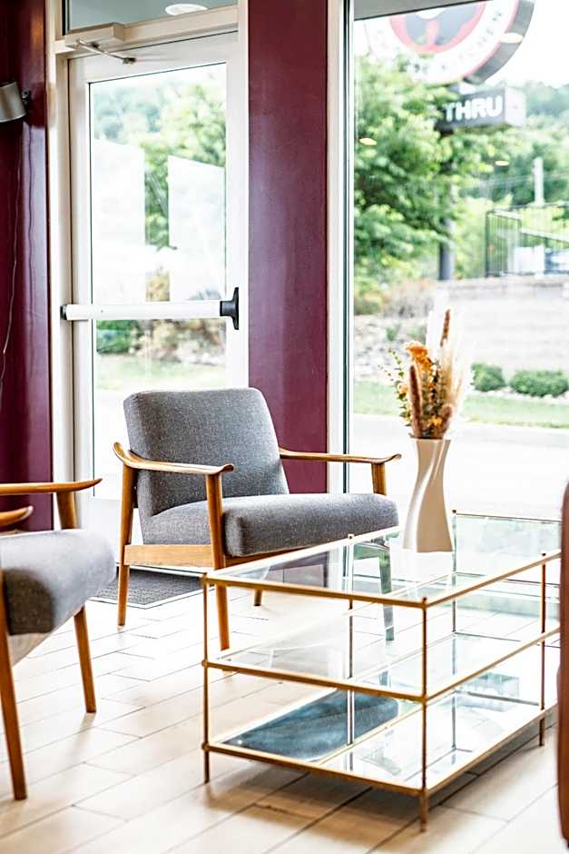 The Beaucatcher, a Boutique Motel