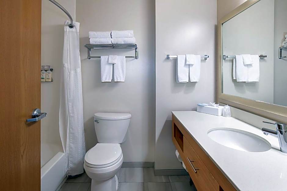 Holiday Inn Express & Suites Henderson By IHG