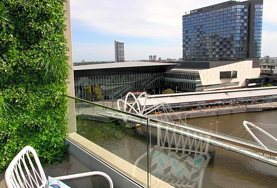 Waterfront Melbourne Apartments