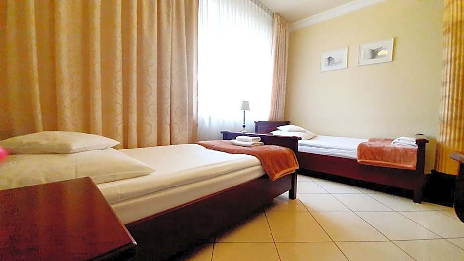 BTHouse, Pokoje Gościnne