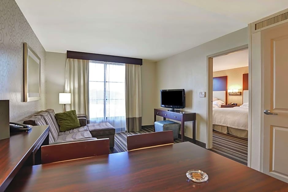 Embassy Suites By Hilton Savannah Airport