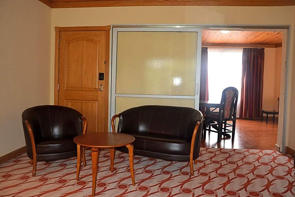 Golf Course Hotel