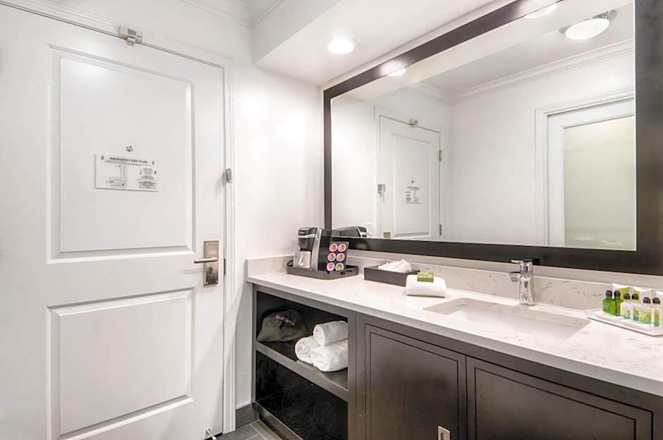 Aggie Inn, an Ascend Collection Hotel