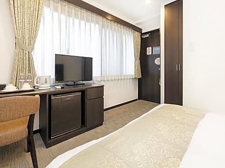 Standard Double Room - Non-Smoking