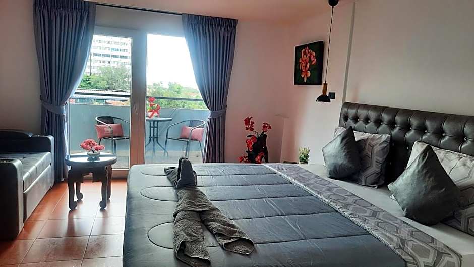 Happy Beach Jomtien Guesthouse