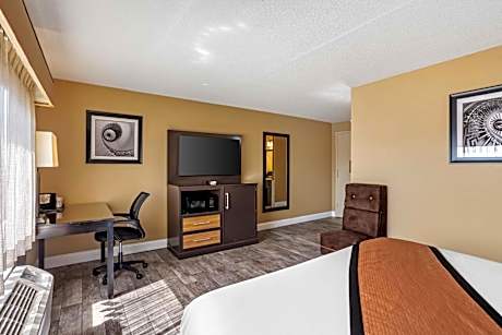 Best Western Plus Newark Airport West
