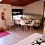 Hostel El Lago, Caceres
