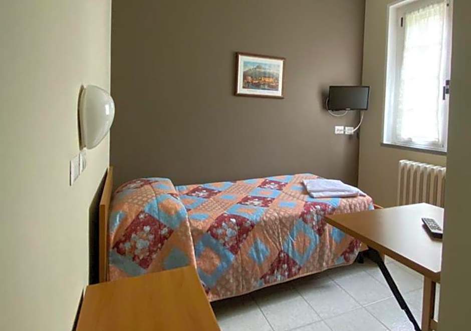 Albergo del mera-ristorante da Lui