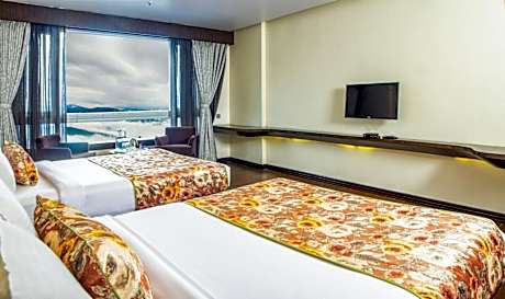 Family Suite City View