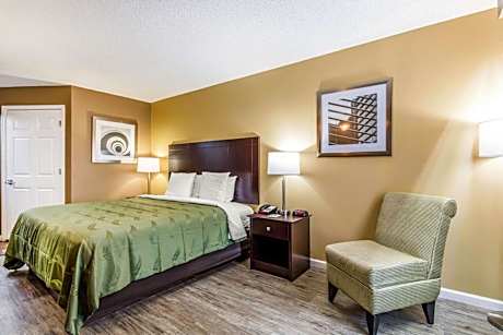 Quality Inn Bessemer I-20 exit 108