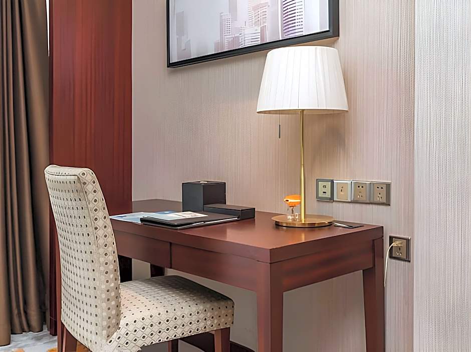 The Summit Hotel Zhongshan