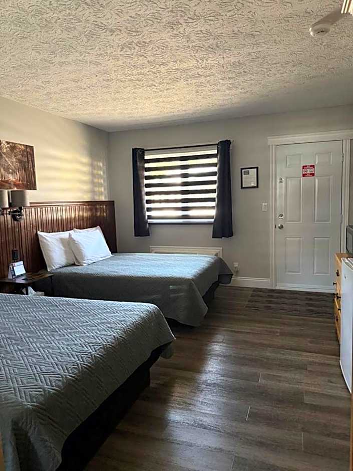 Photo 1 of 5 of Double Room