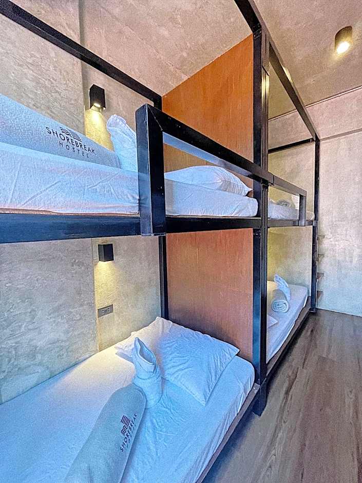 Shorebreak Hostel San Juan La Union