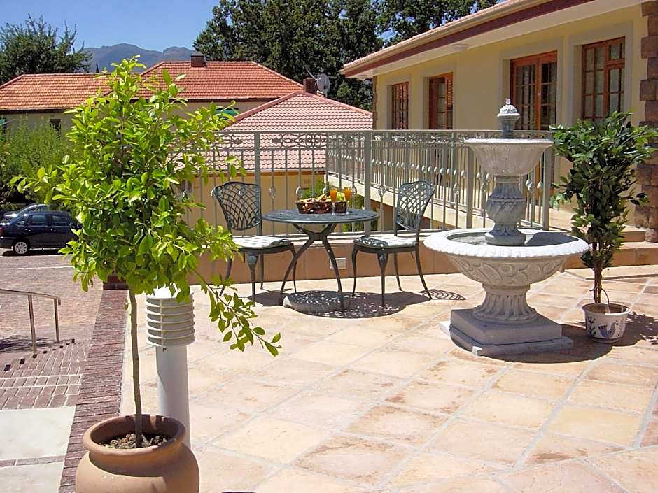 Oak Tree Lodge