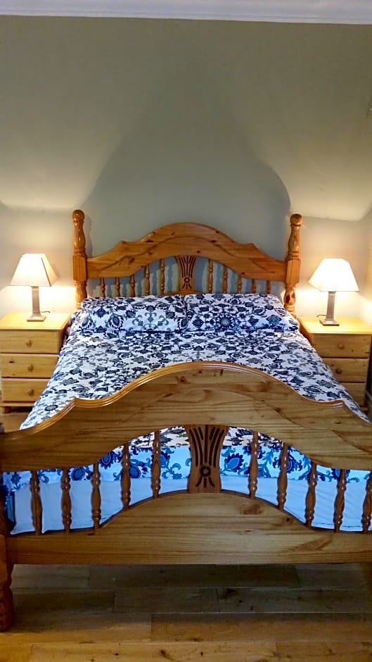 Whitethorn Lodge, Bed & Breakfast, Lackafinna