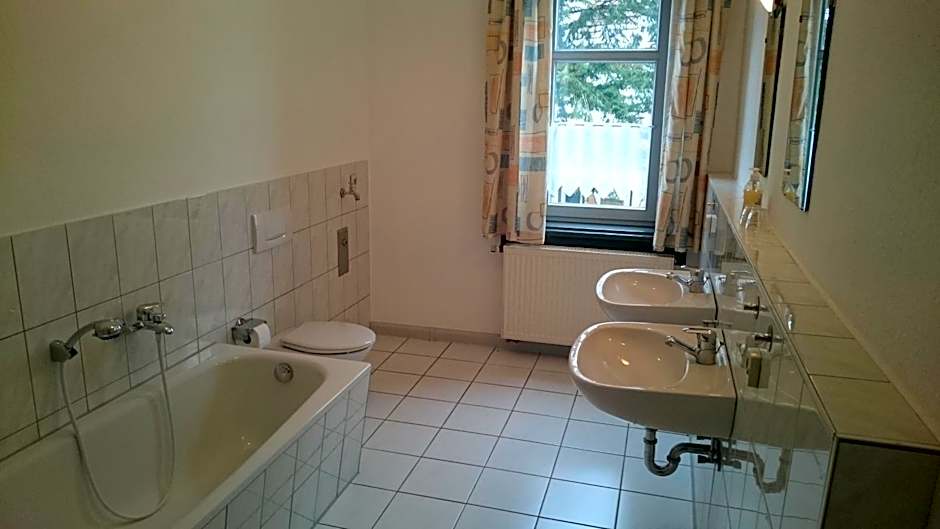 Gaststätte und Pension Felsenthal