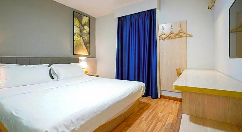 7 Days Inn Wuhan Hanzheng Street Shengli Road Metro Station