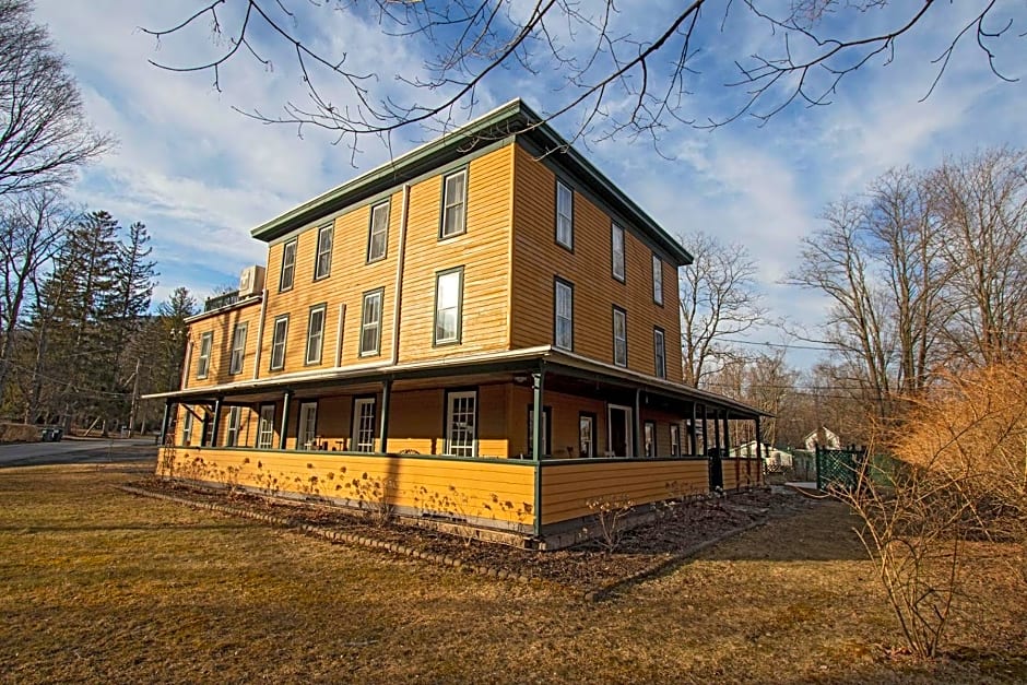 The Woodbine Inn